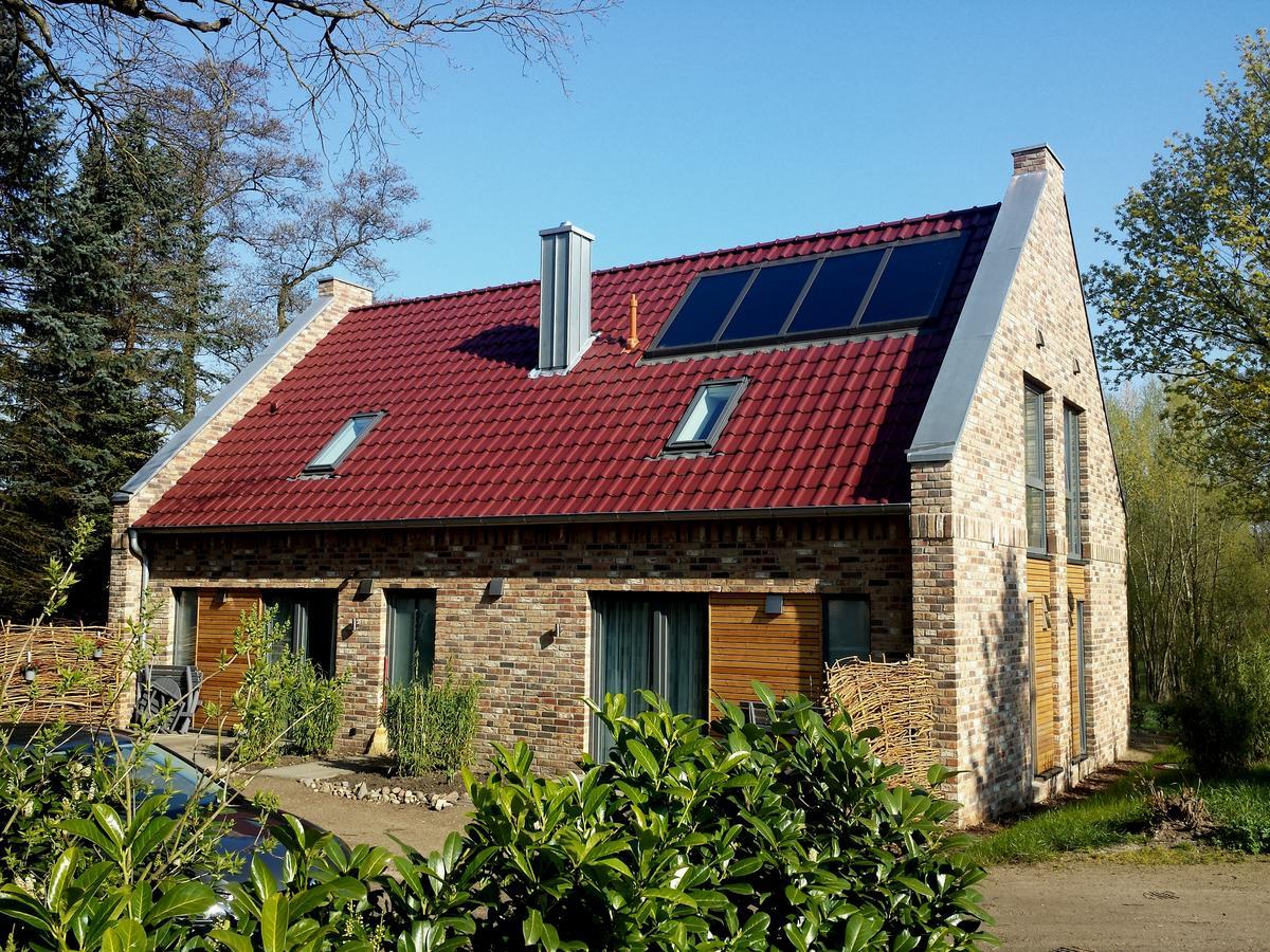 Mara Hotell Wendisch Evern Exteriör bild
